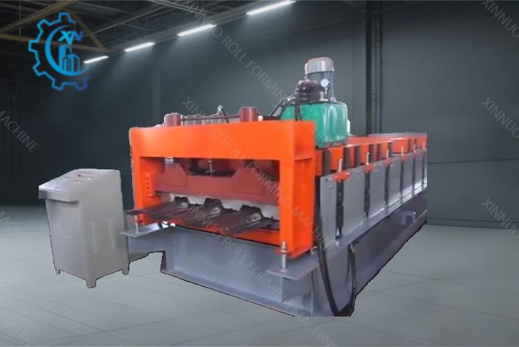 Deck Floor Roll Forming Machine