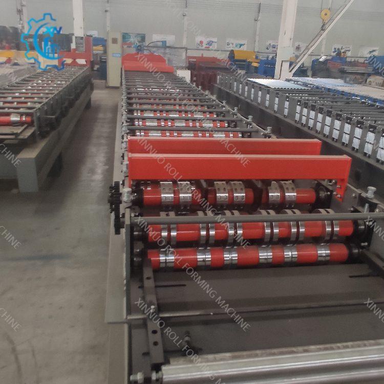 Metal Deck Forming Machine