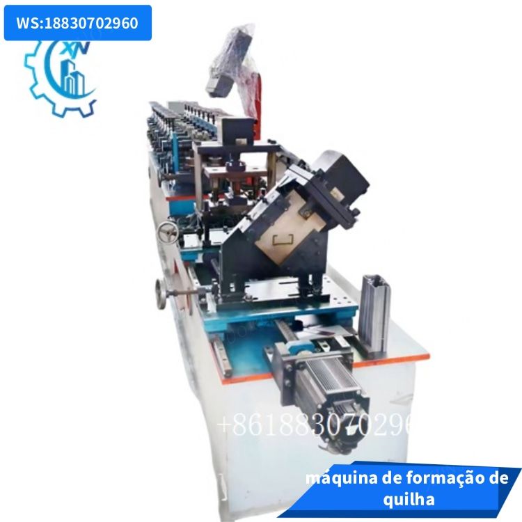 máquina de formação de perfil em c