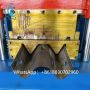 highway guardrail roll forming machine